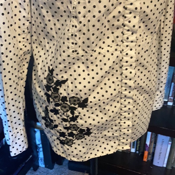 Embroidered button-down - Picture 3 of 5